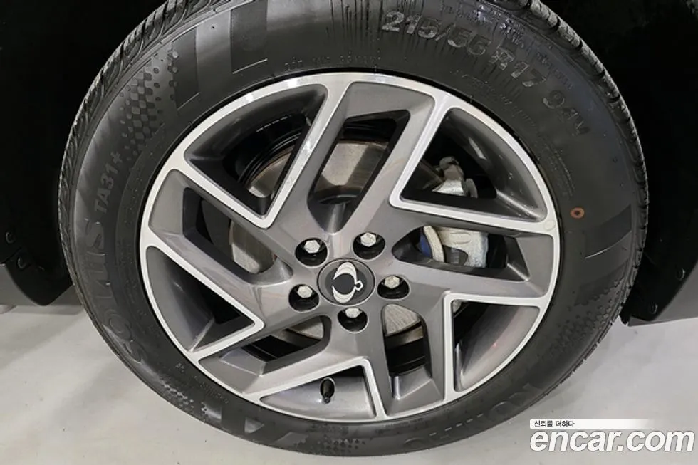 KG Mobility (Ssangyong) TIBOLI 2025 из KR, фото 5