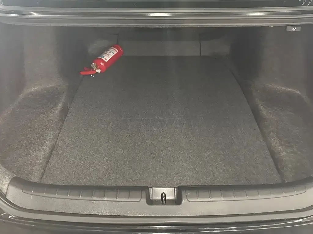 Honda Accord — фото 10