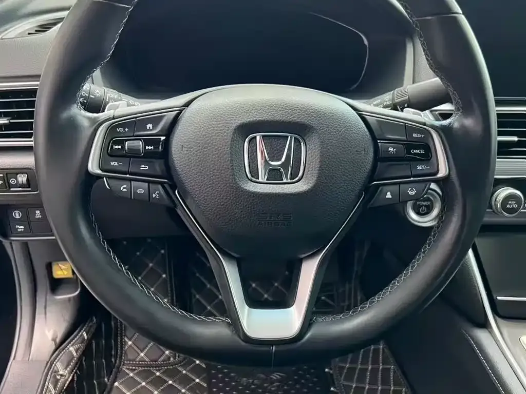 Honda Accord — фото 7