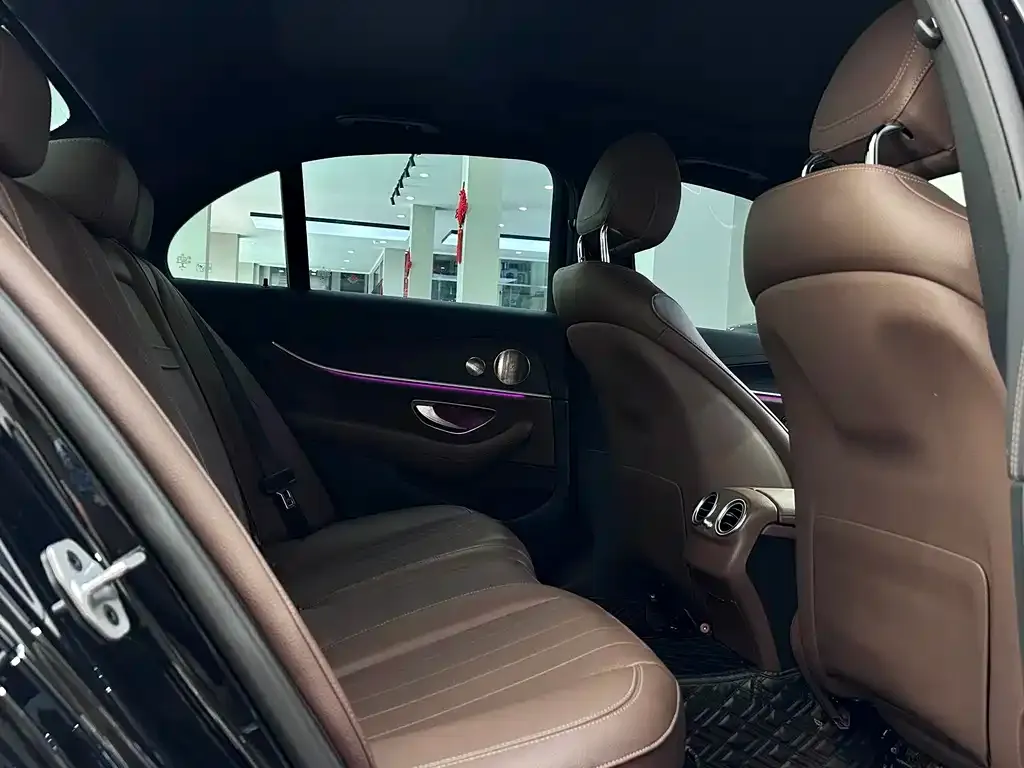 [object Object] E-Class (Import) 2023 из CN, фото 8