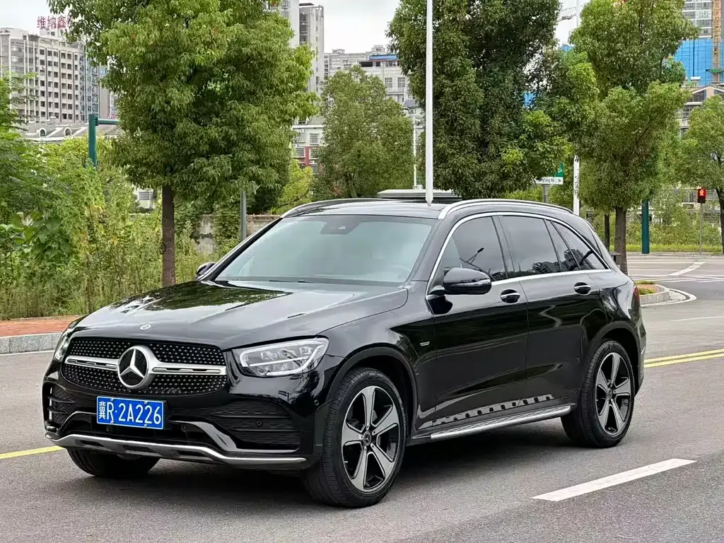 Mercedes-Benz GLC — фото 1