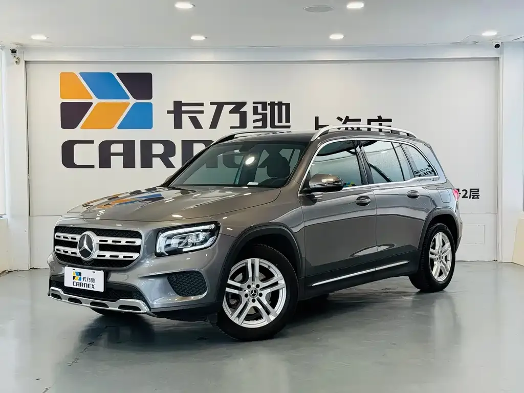Mercedes-Benz GLB — фото 1