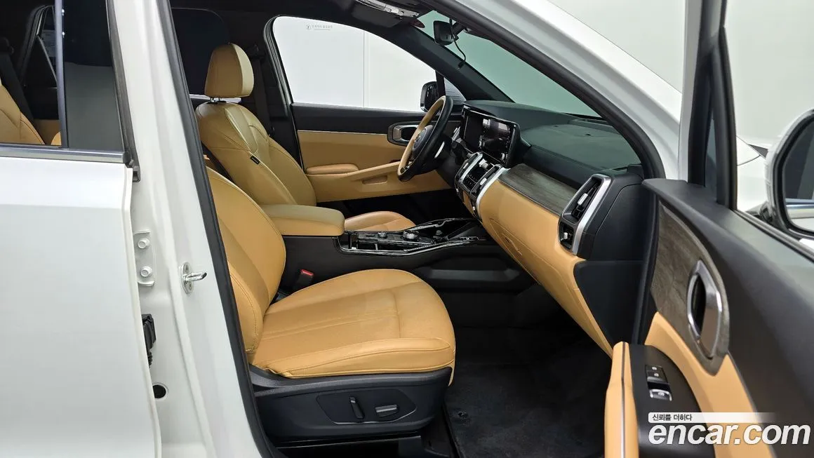Kia Sorento — фото 10
