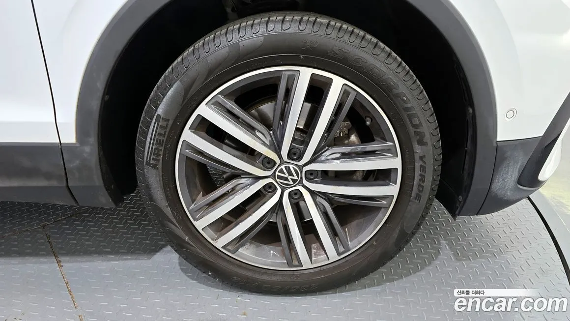 Volkswagen Tiguan 2023 из KR, фото 5