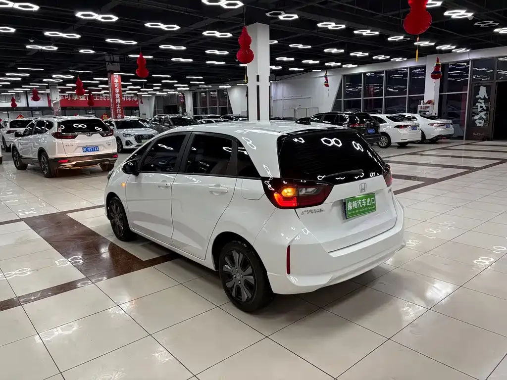 Honda Fit — фото 6