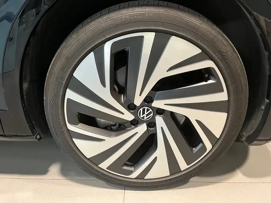 Volkswagen ID.4 Crozz — фото 10