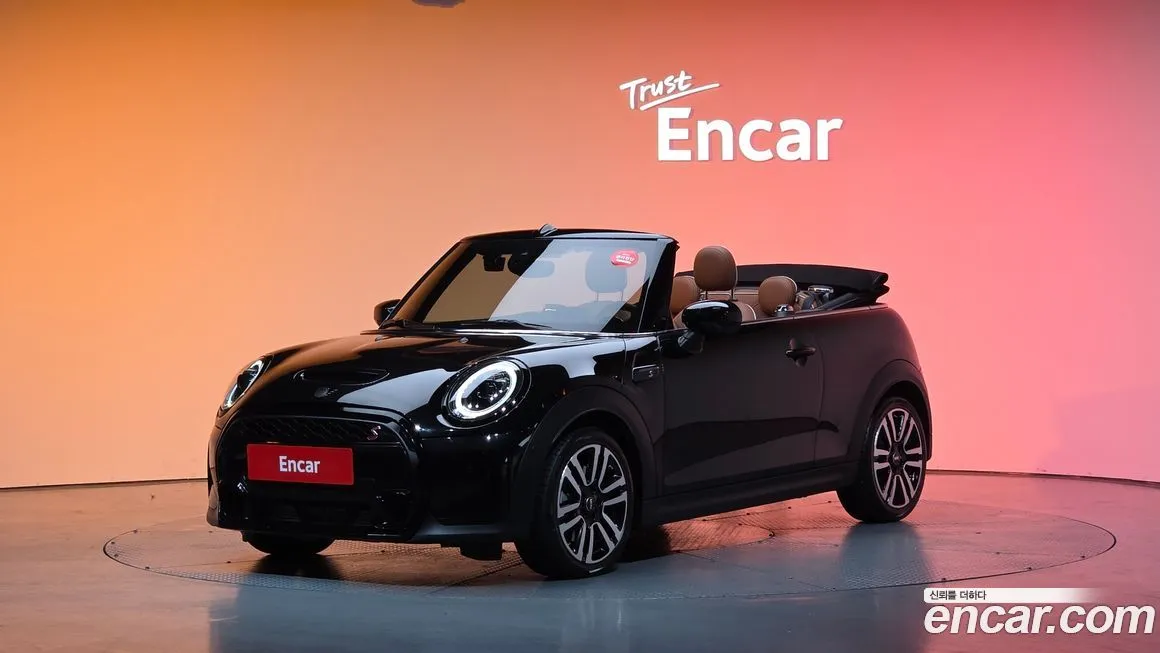 Mini Cooper Convertible — фото 1