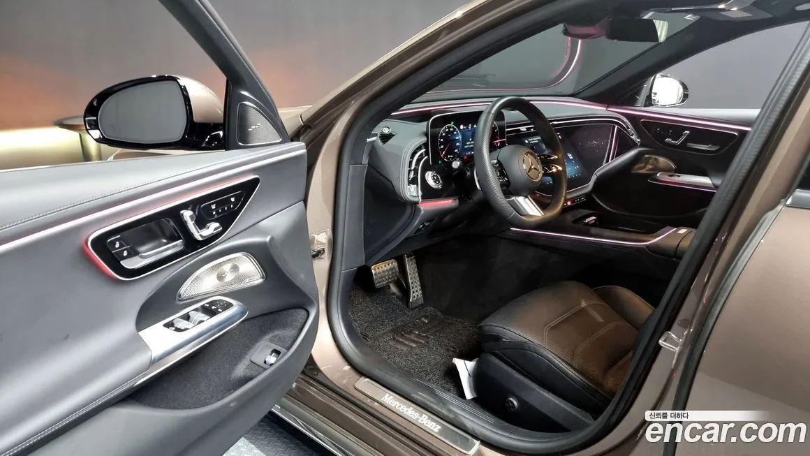 Mercedes-Benz E-Class — фото 10
