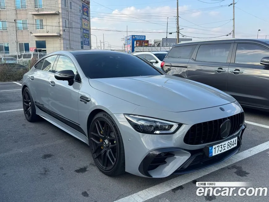 Mercedes-Benz AMG GT — фото 1