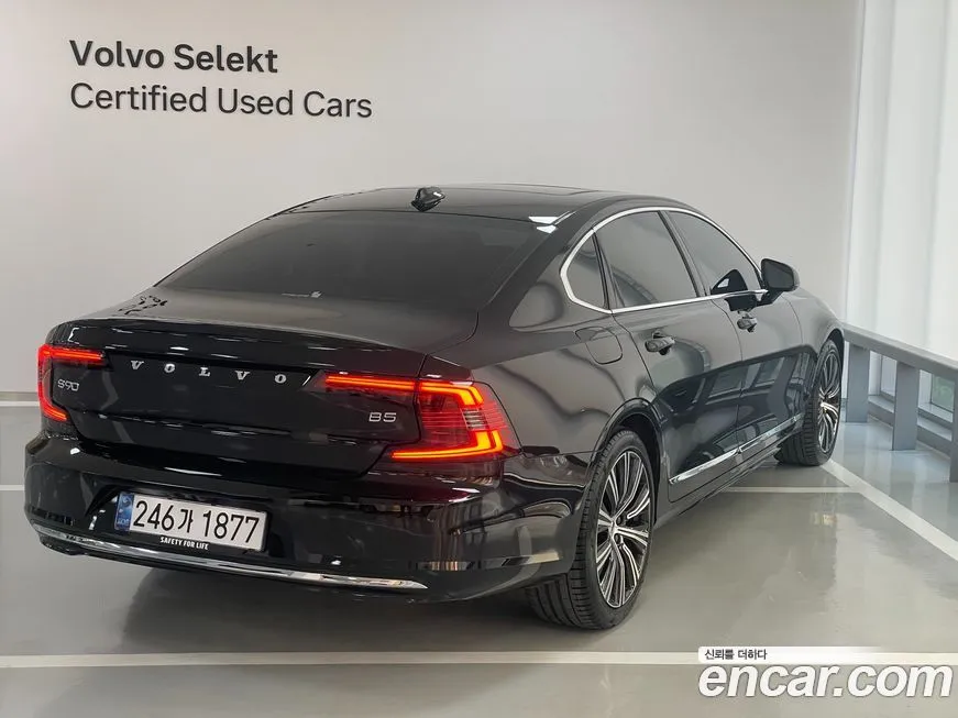 Volvo S90 2024 из KR, фото 2