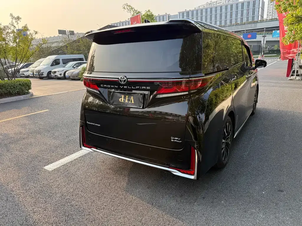 Toyota Vellfire 2025 из CN, фото 9
