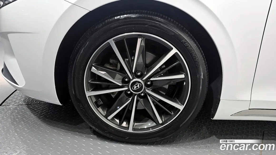 Hyundai Grandeur 2023 из KR, фото 5
