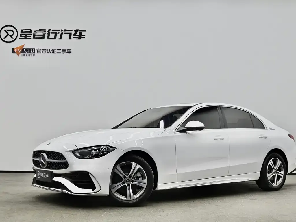 Mercedes-Benz C-Class — фото 1