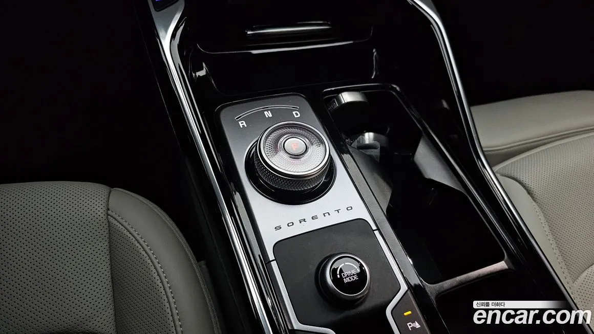 Kia Sorento — фото 9