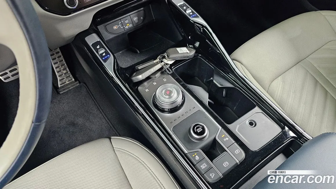 Kia Sorento — фото 9