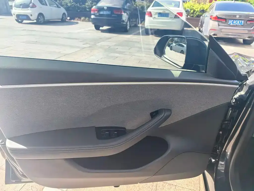 Tesla Model 3 2024 из CN, фото 10