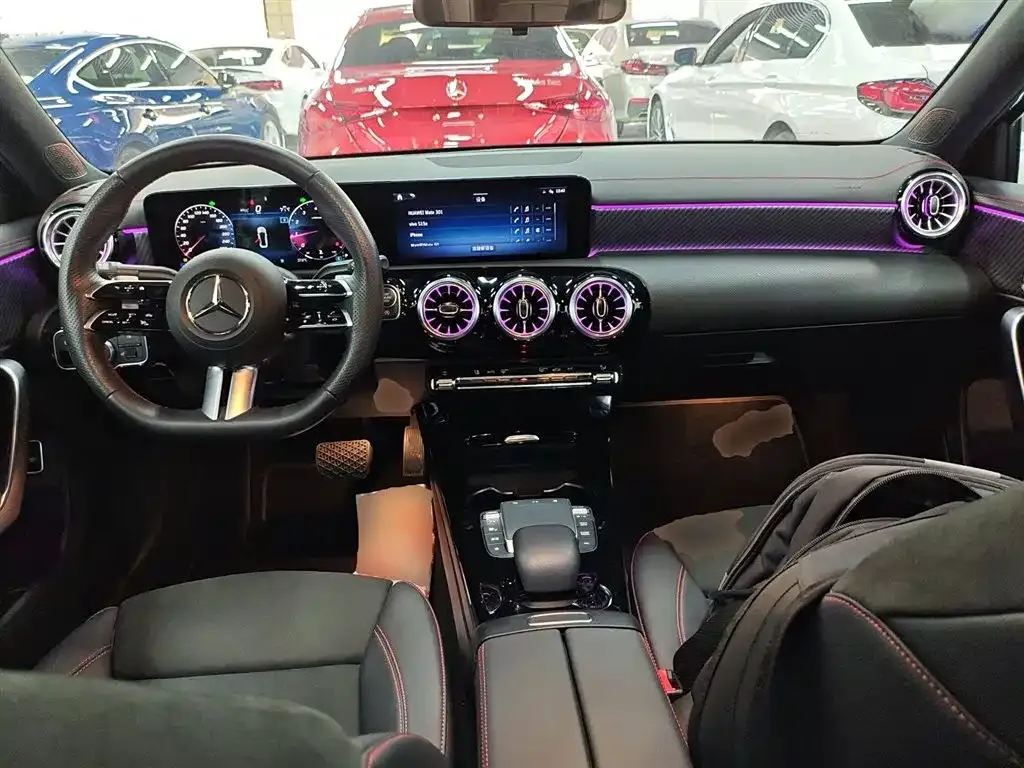 Mercedes-Benz A-Class 2023 из CN, фото 10