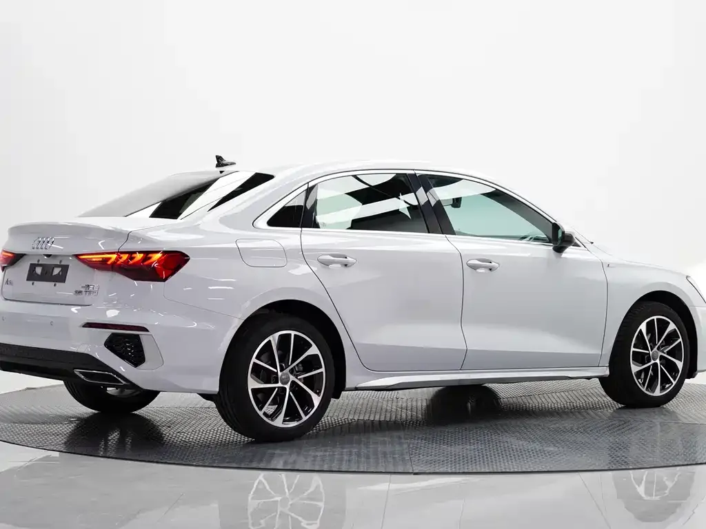 Audi A3 — фото 5