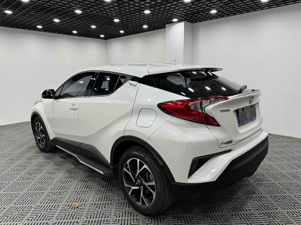 Toyota C-HR 2021 из CN, фото 9
