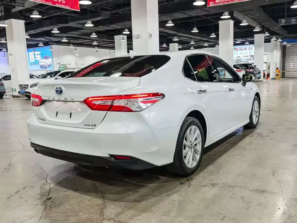 Toyota Camry 2024 из CN, фото 7