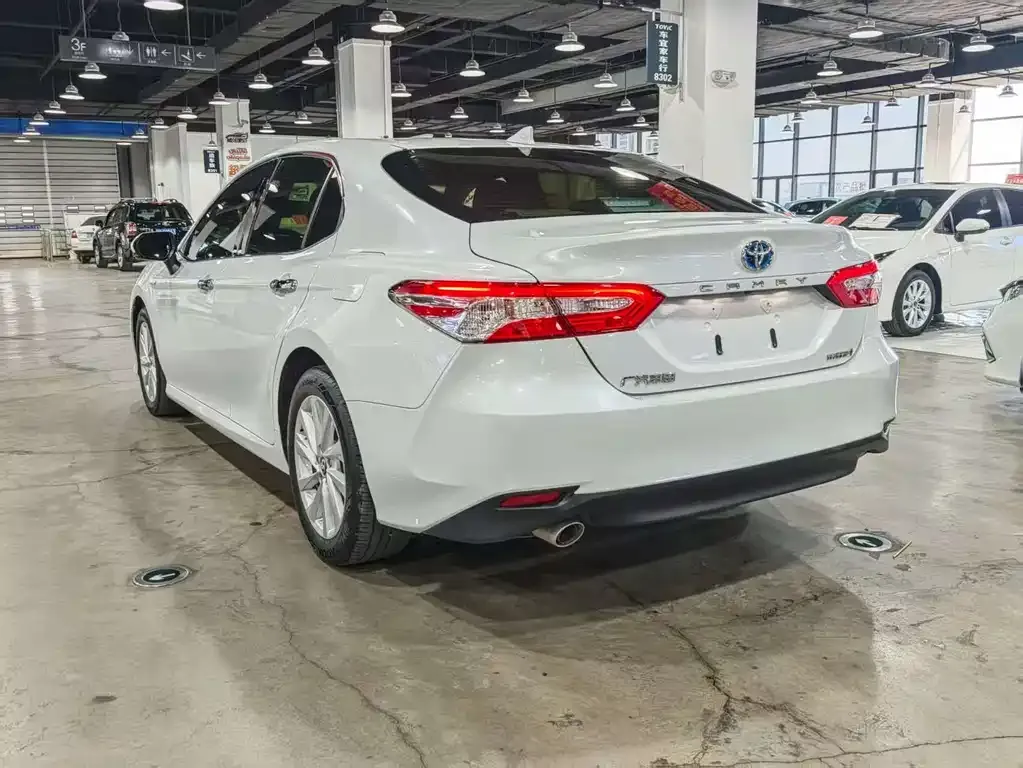 Toyota Camry 2024 из CN, фото 9