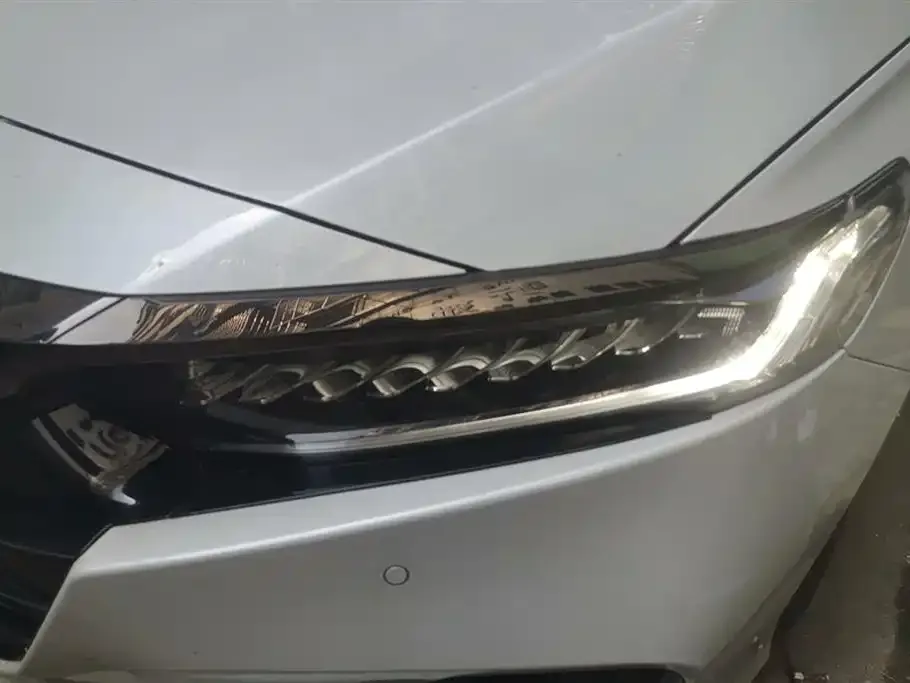 Honda Accord — фото 5