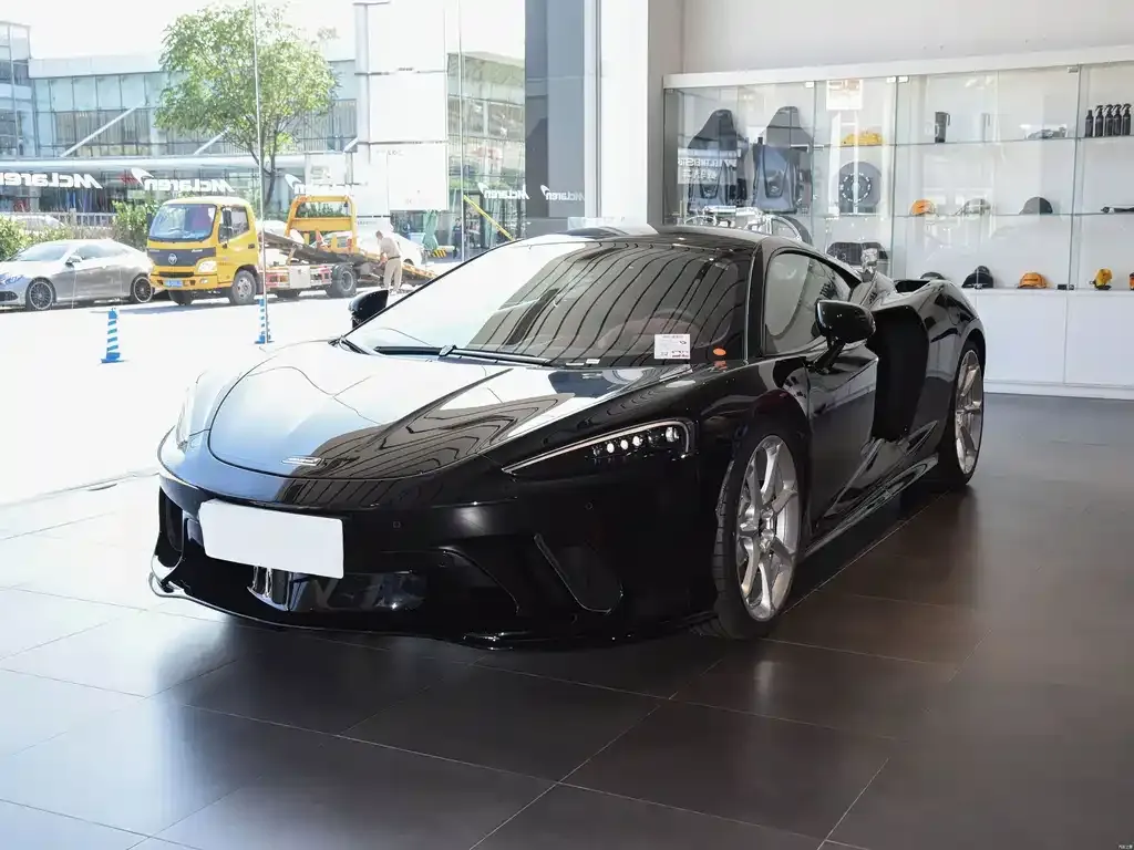 McLaren GT — фото 1