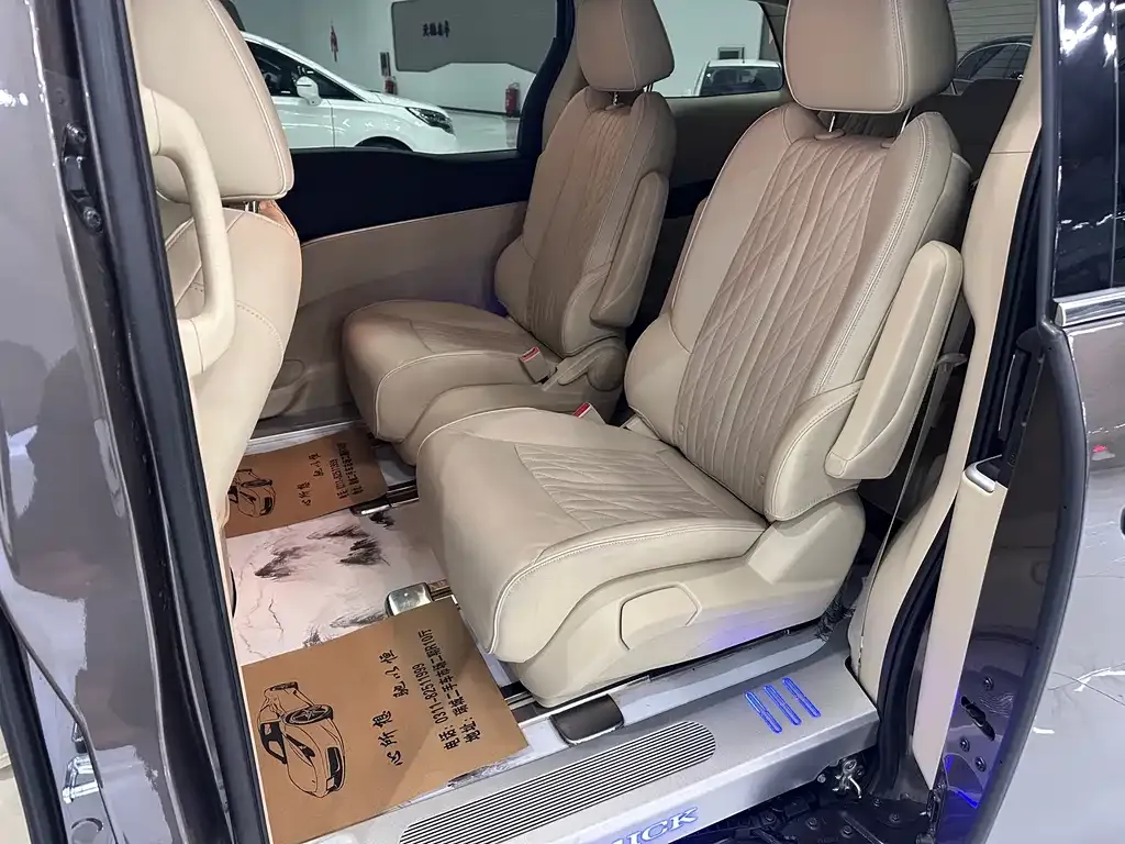 Buick GL8 2023 из CN, фото 6