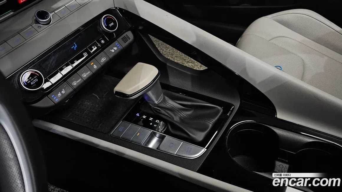 Hyundai AVANTE — фото 9