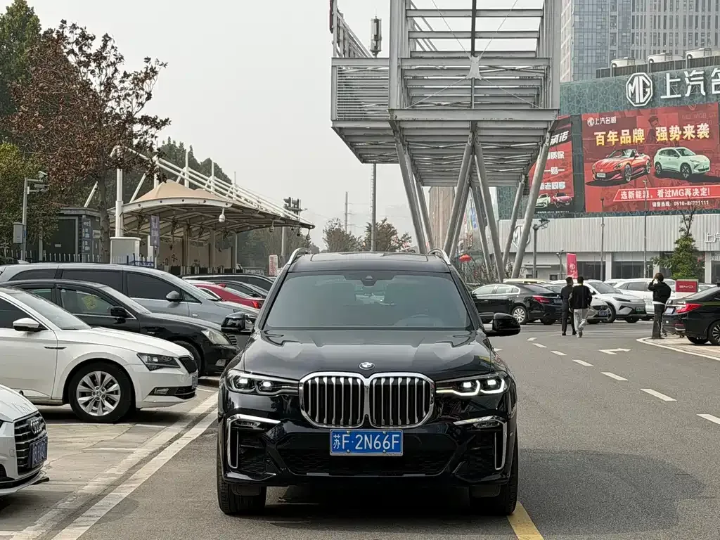 BMW X7 2022 из CN, фото 2