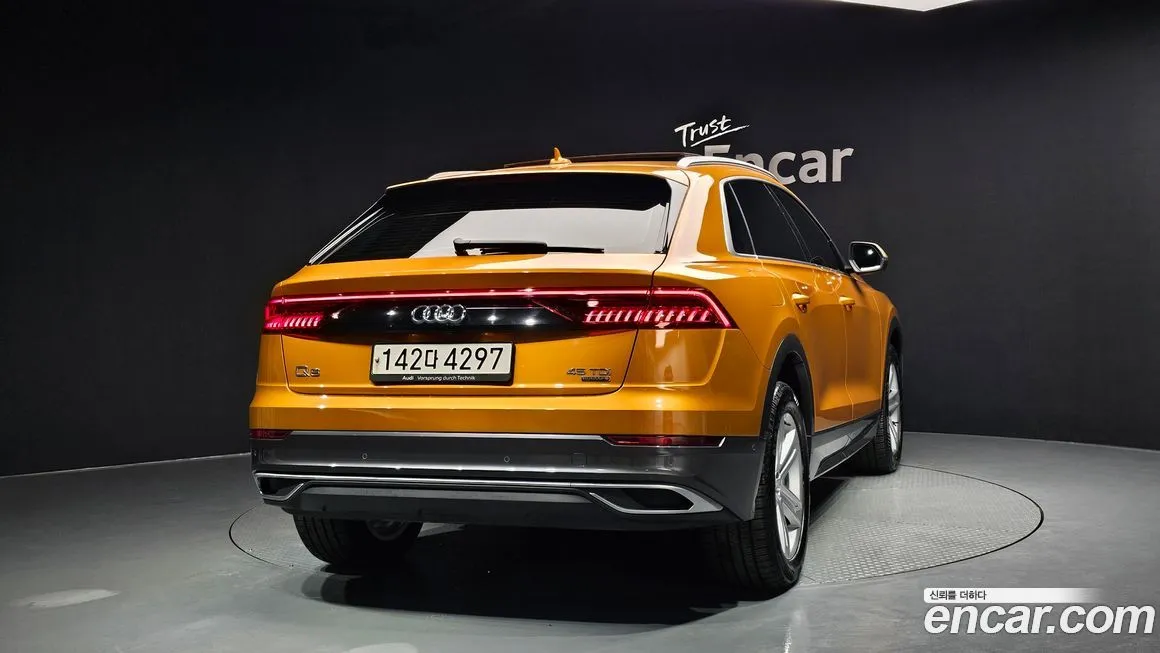 Audi Q8 2021 из KR, фото 4