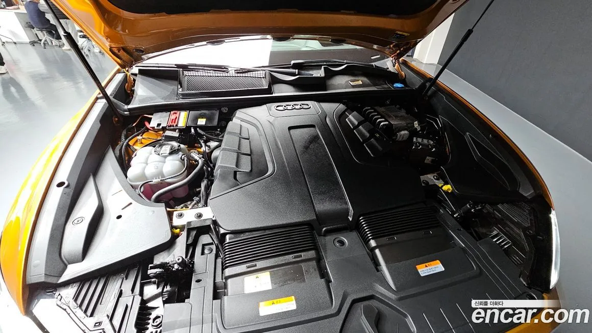 Audi Q8 2021 из KR, фото 6
