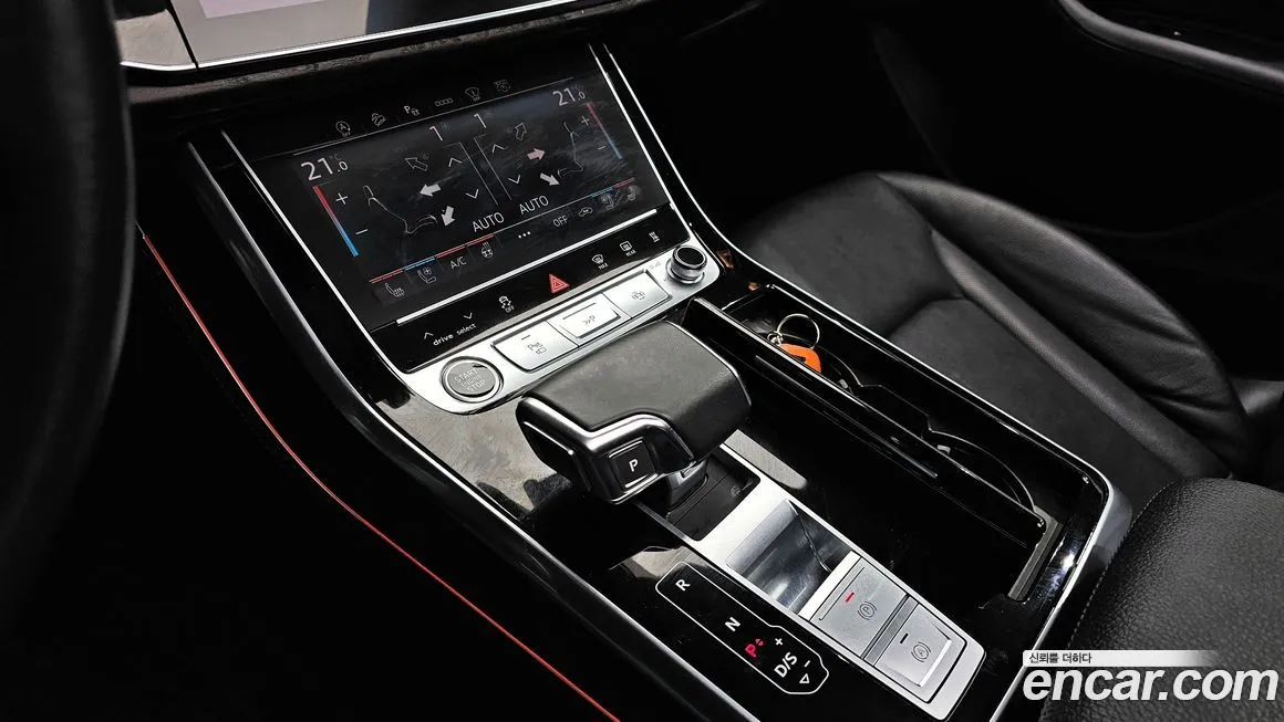 Audi Q8 2021 из KR, фото 9