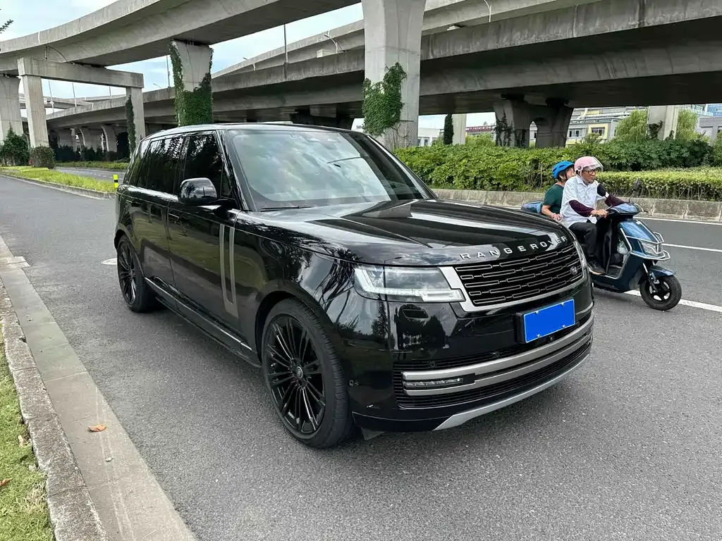 Land Rover Range Rover 2023 из CN, фото 2