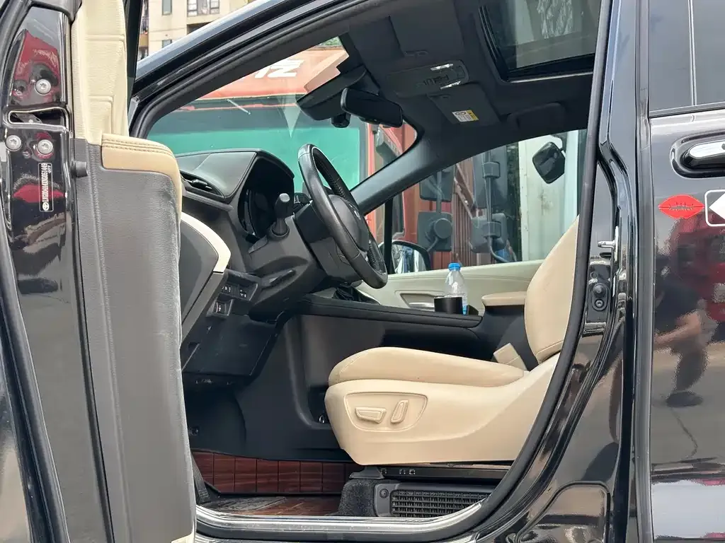 Toyota Sienna 2022 из CN, фото 10