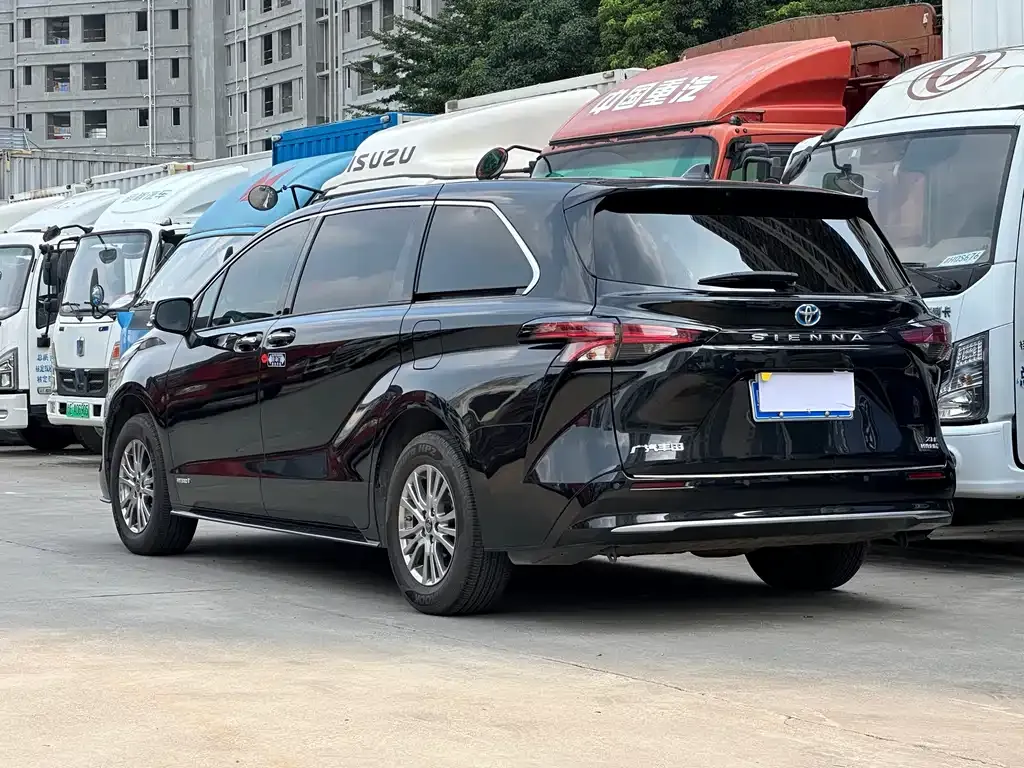 Toyota Sienna 2022 из CN, фото 5