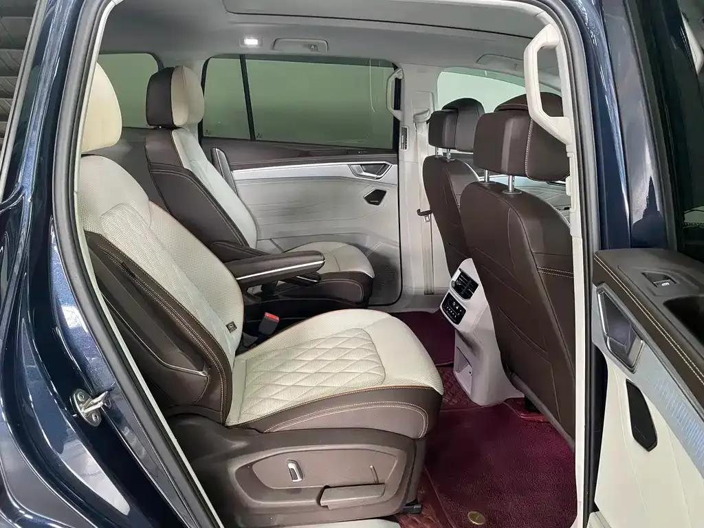 Volkswagen Talagon 2023 из CN, фото 9