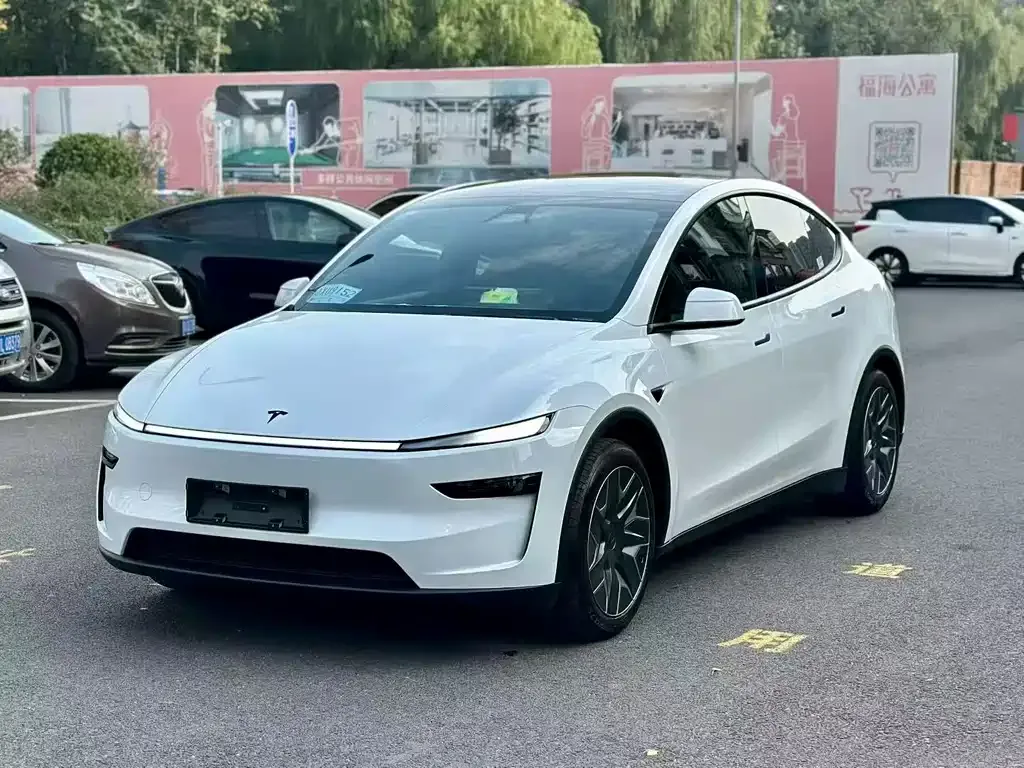 Tesla Model Y L 2025 из CN, фото 1
