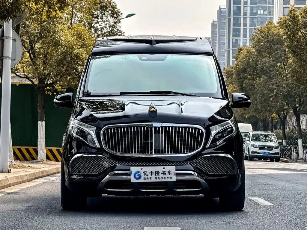 Mercedes-Benz V-Class — фото 2