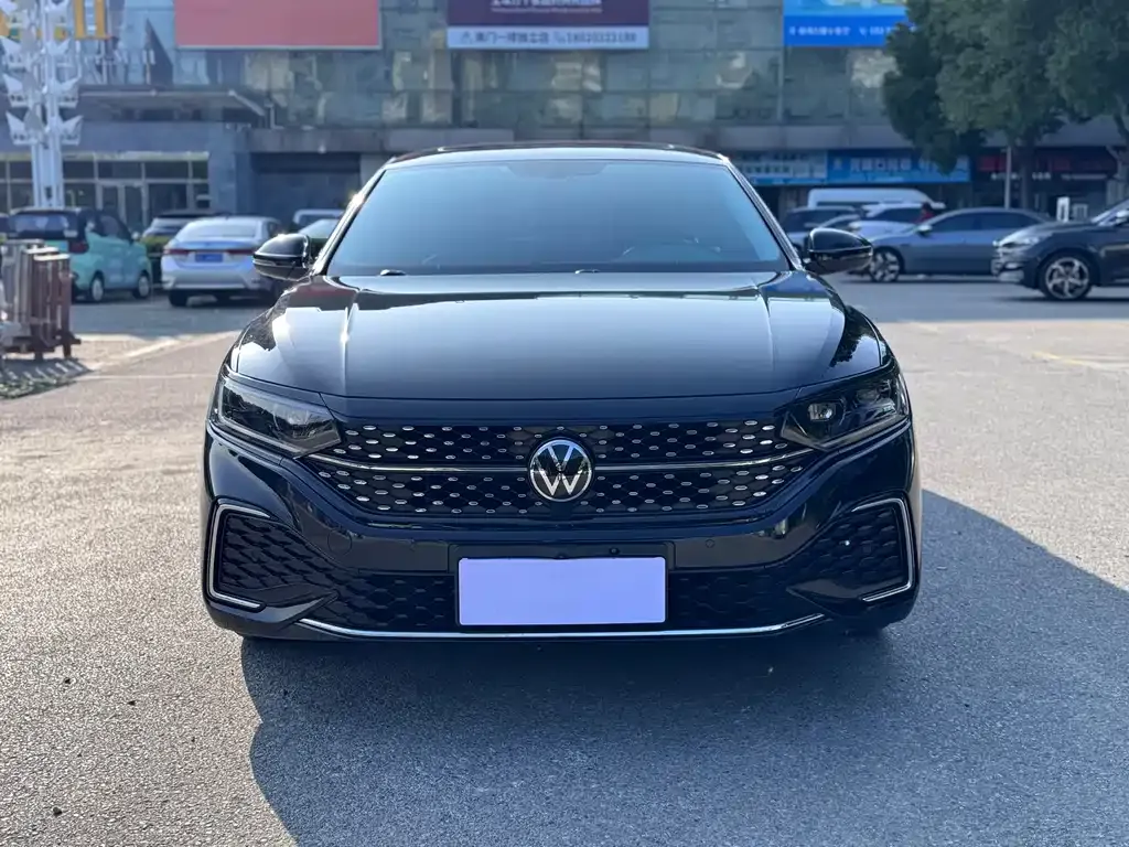 Volkswagen Passat — фото 2