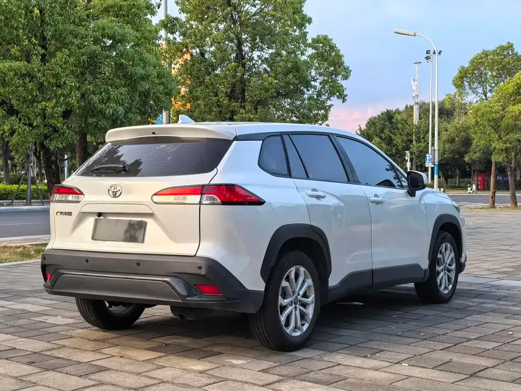 Toyota Frontlander 2024 из CN, фото 9