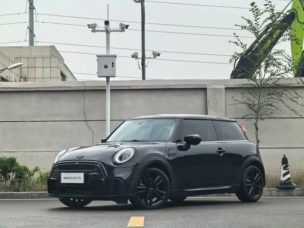 MINI Cooper (3-door) — фото 1