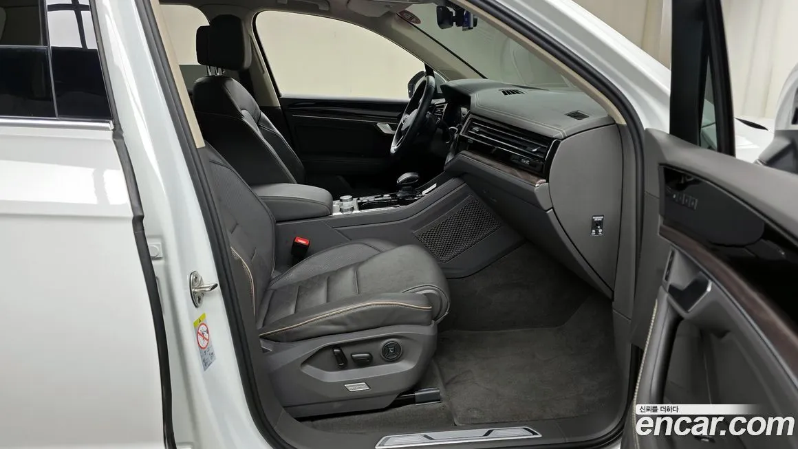 Volkswagen Touareg 2022 из KR, фото 10