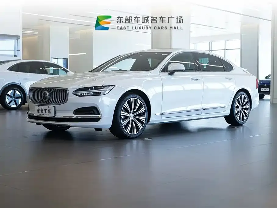 Volvo S90 — фото 1