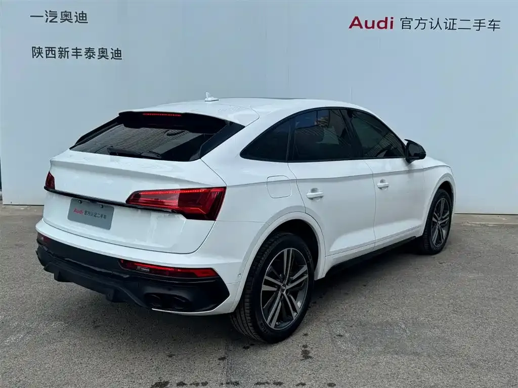 [object Object] Q5L Sportback 2022 из CN, фото 2