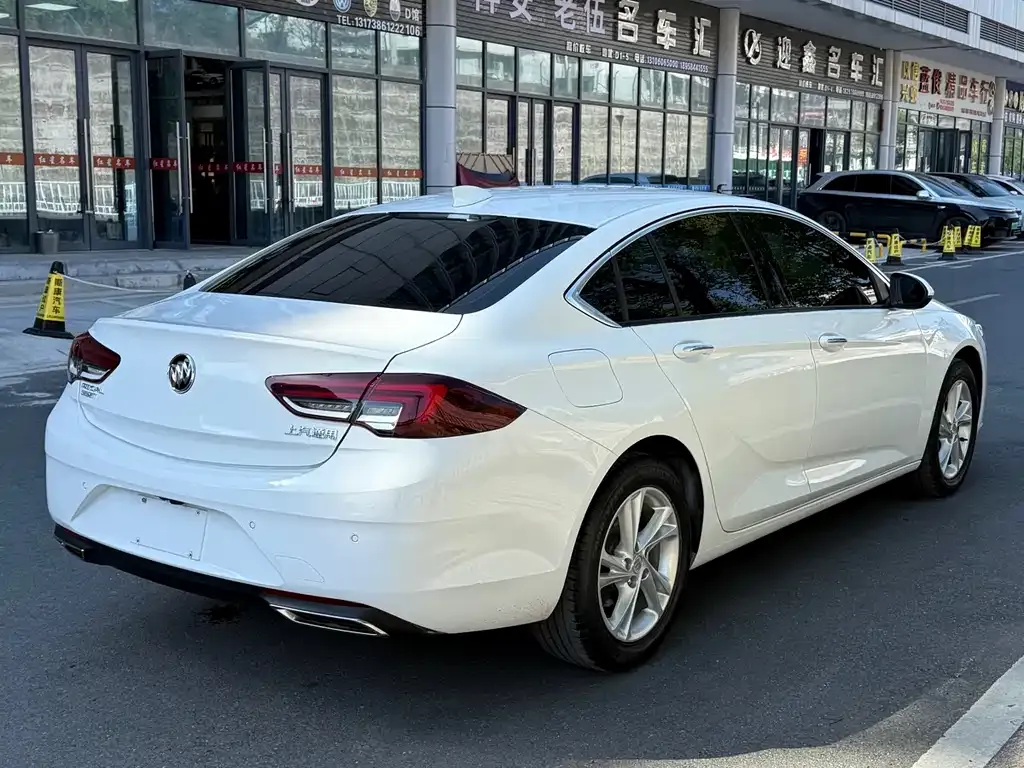 Buick Regal — фото 10
