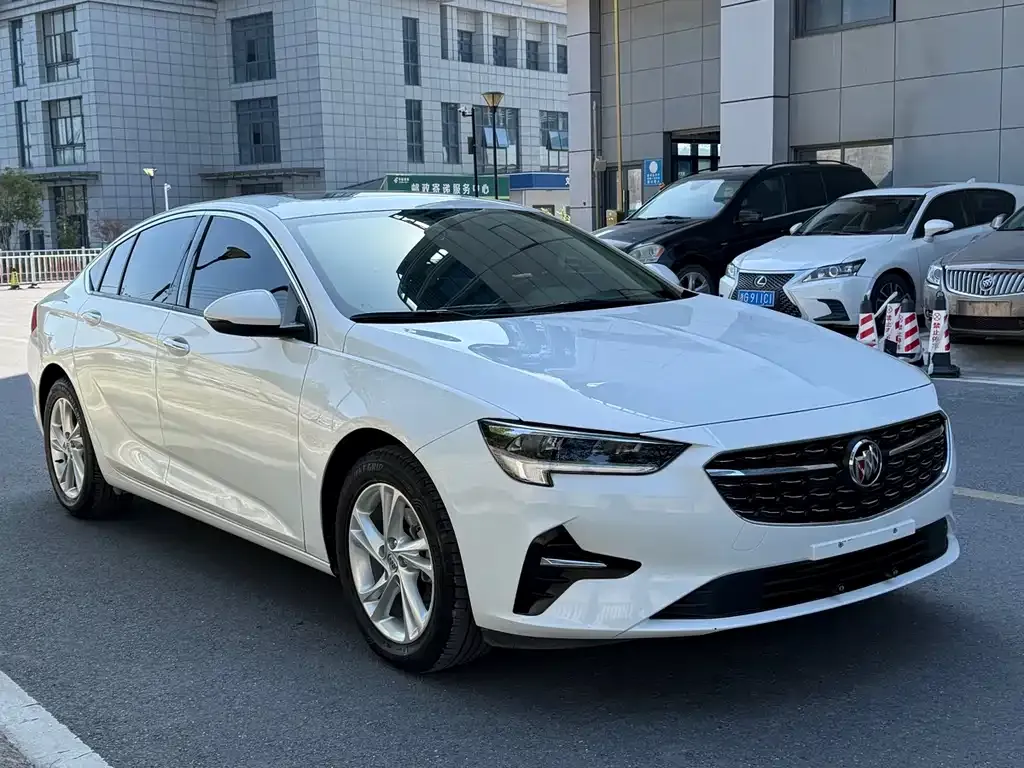 Buick Regal — фото 2