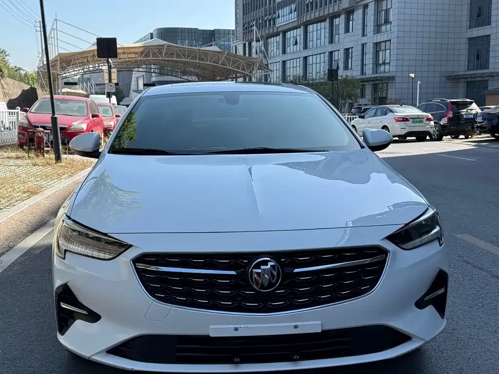 Buick Regal — фото 3