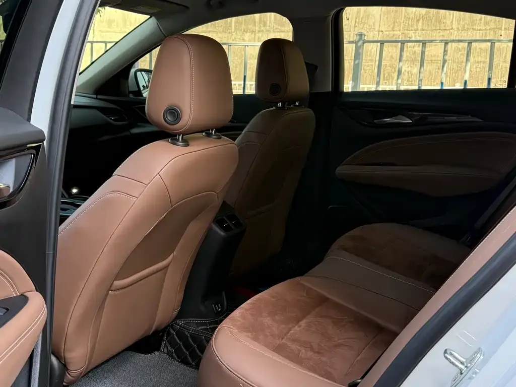 Buick Regal — фото 5
