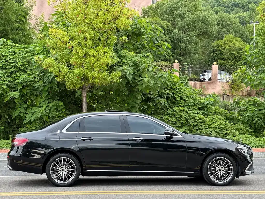 Mercedes-Benz E-Class 2023 из CN, фото 10